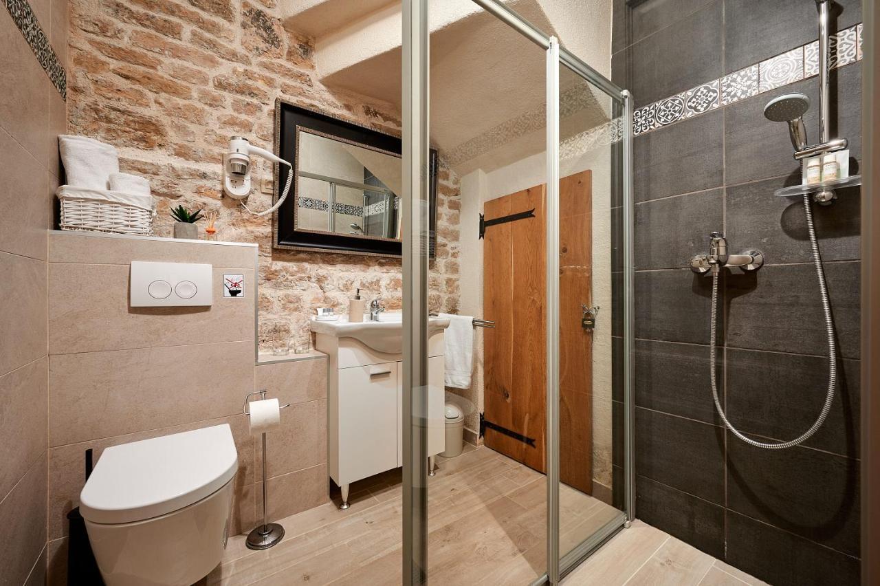Rustic Apartments Sv Frane In The Old Town Σίμπενικ Εξωτερικό φωτογραφία
