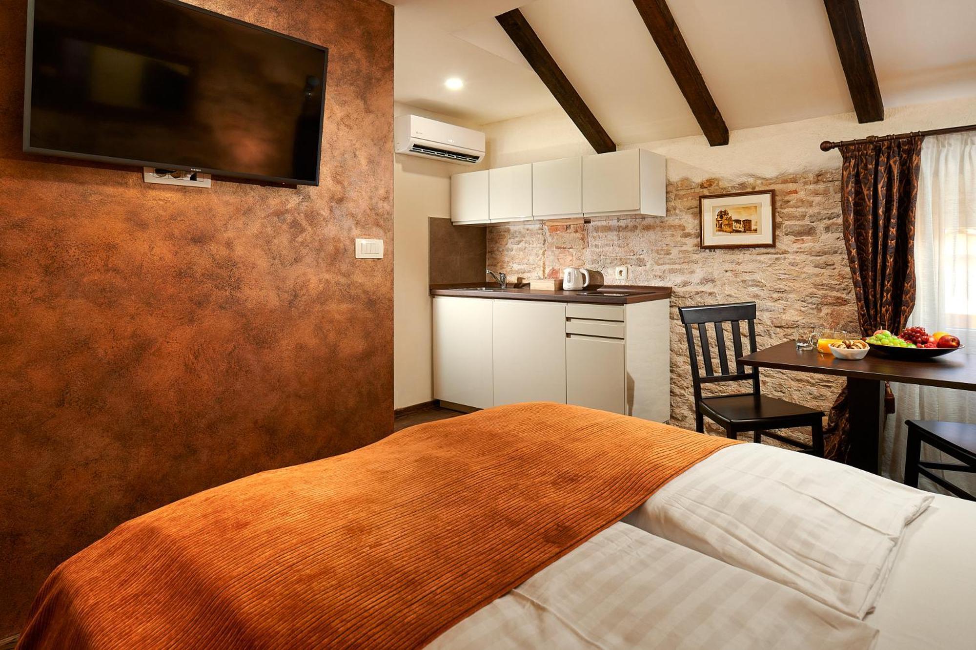 Rustic Apartments Sv Frane In The Old Town Σίμπενικ Εξωτερικό φωτογραφία