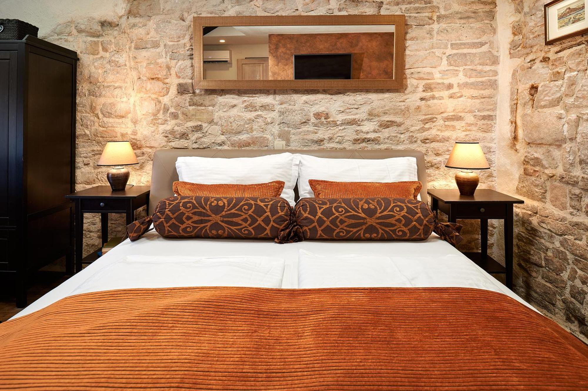 Rustic Apartments Sv Frane In The Old Town Σίμπενικ Εξωτερικό φωτογραφία