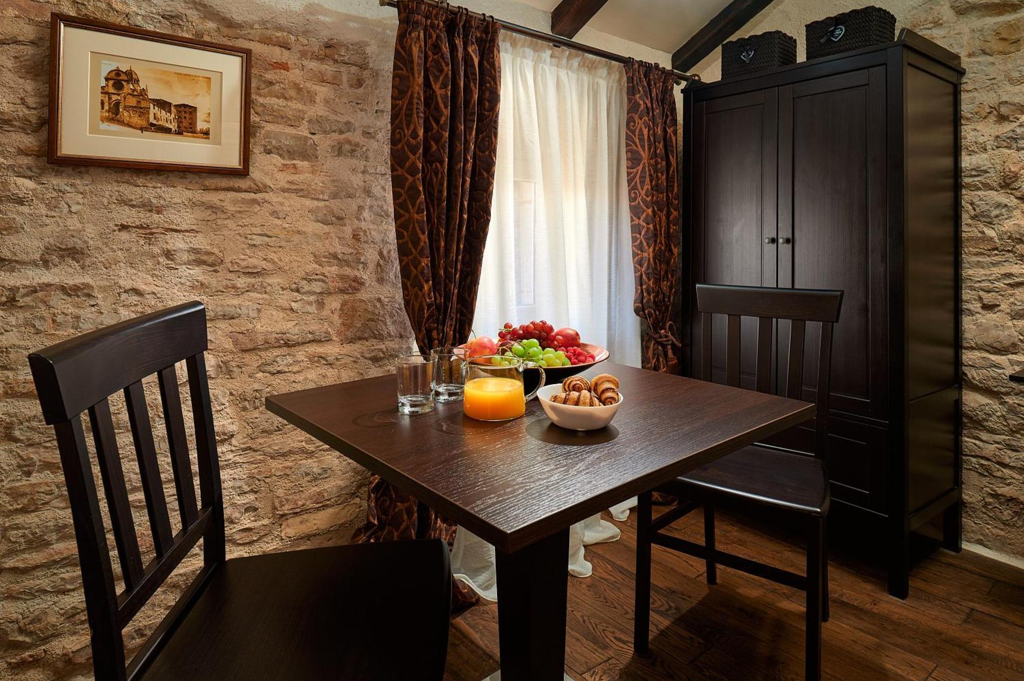 Rustic Apartments Sv Frane In The Old Town Σίμπενικ Εξωτερικό φωτογραφία