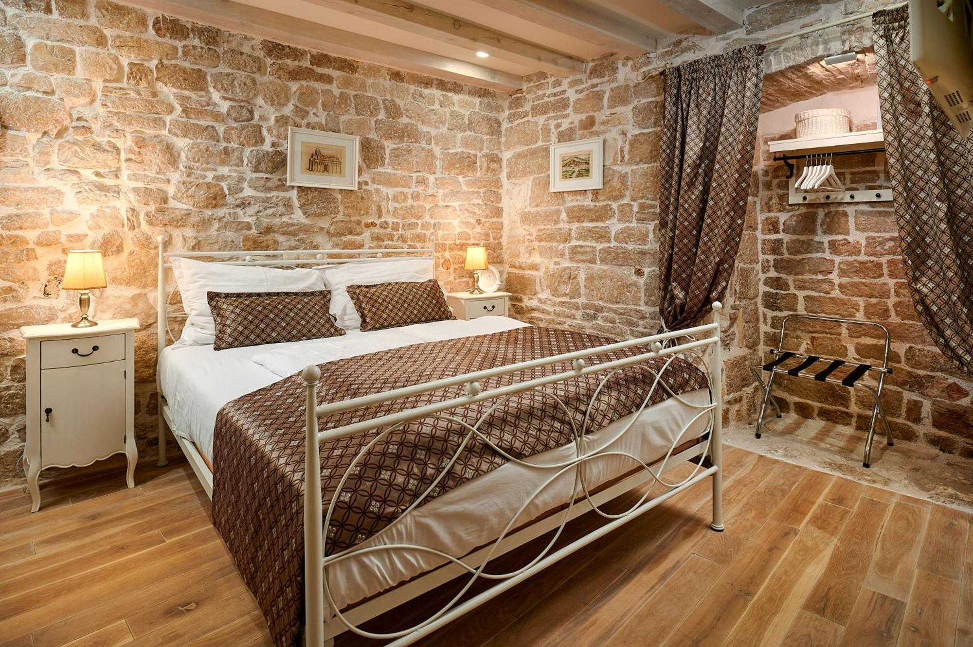 Rustic Apartments Sv Frane In The Old Town Σίμπενικ Εξωτερικό φωτογραφία