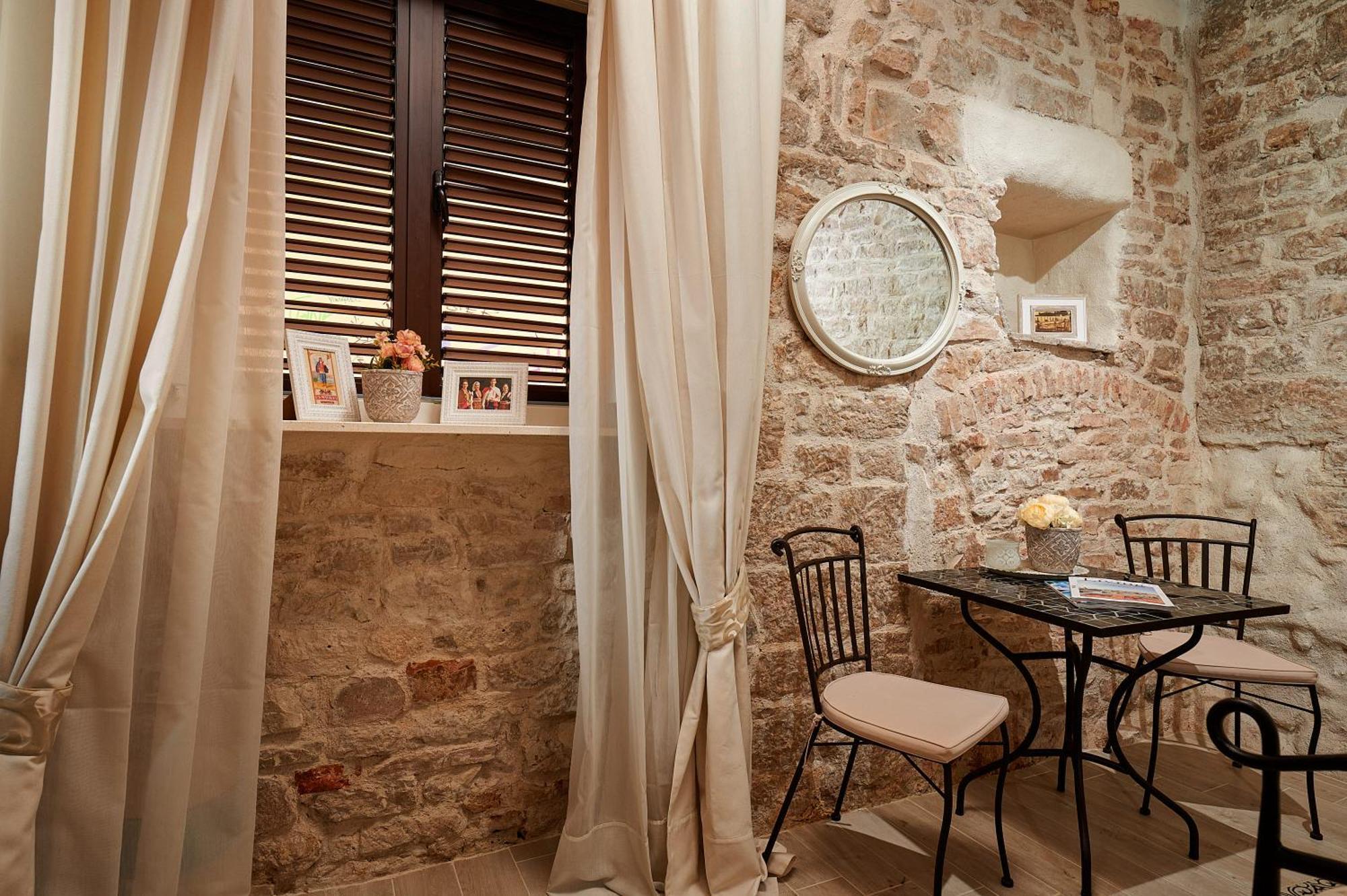 Rustic Apartments Sv Frane In The Old Town Σίμπενικ Εξωτερικό φωτογραφία